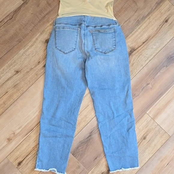 Maternity Pants Bundle Size Medium - Picture 10 of 16